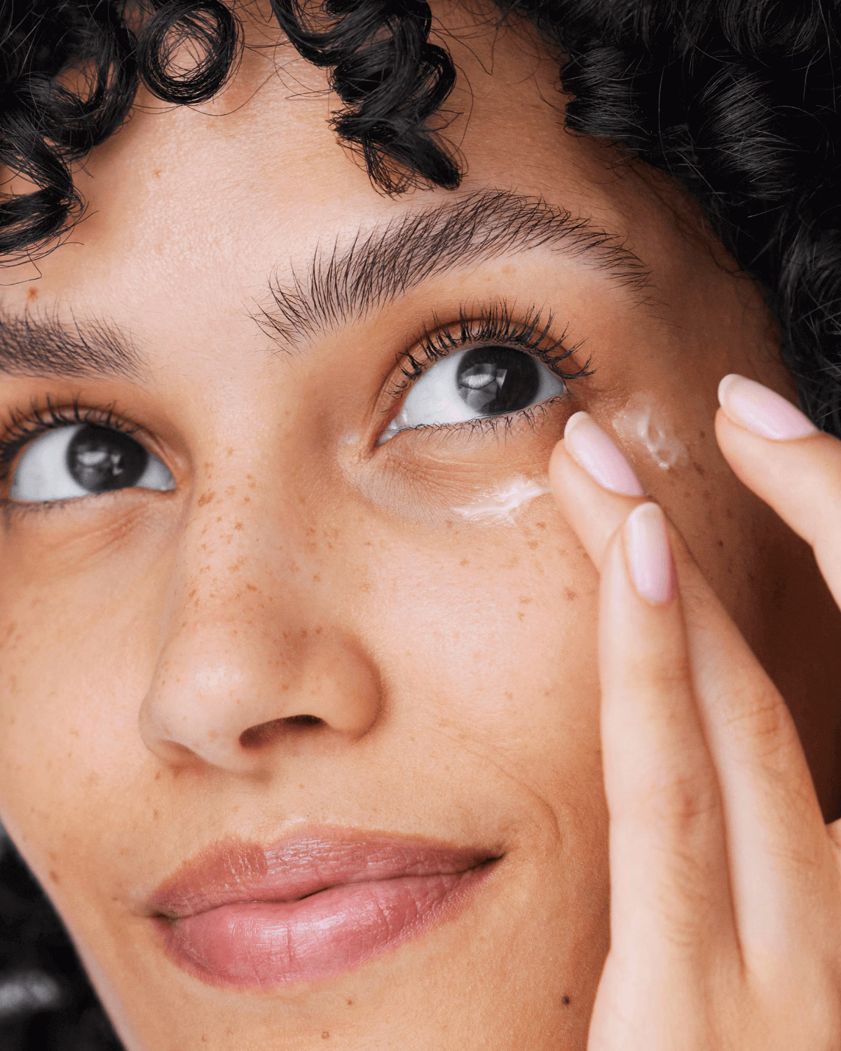 كرم دور چشم آل ابوت آیز كلينيک All About Eyes - تصویر 2